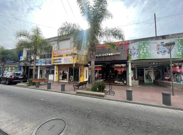 Local comercial · 564m²