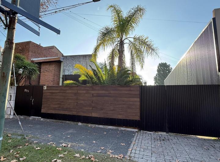 Local comercial · 540m² · 4 Cocheras