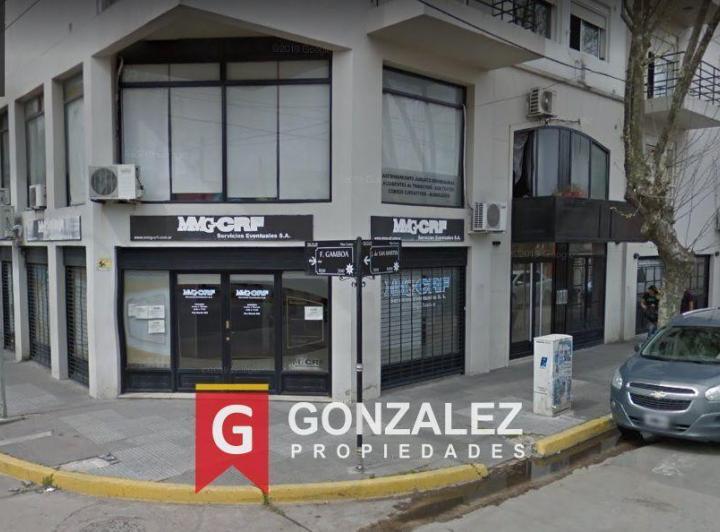Local comercial · 140m²