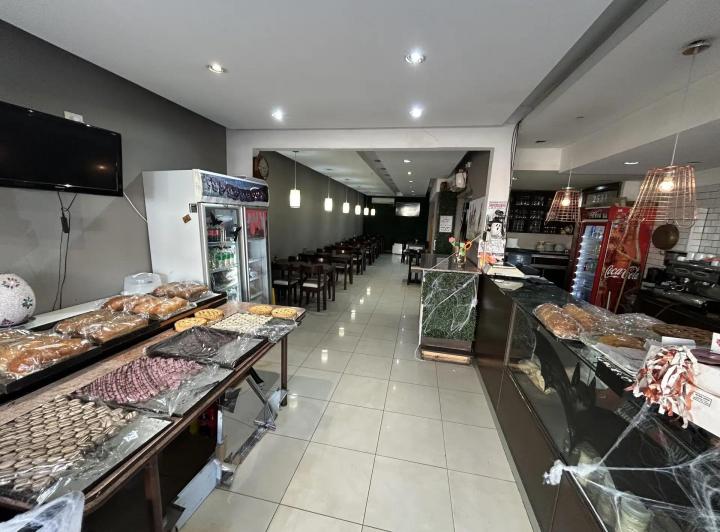 Local comercial · 220m² · 1 Cochera