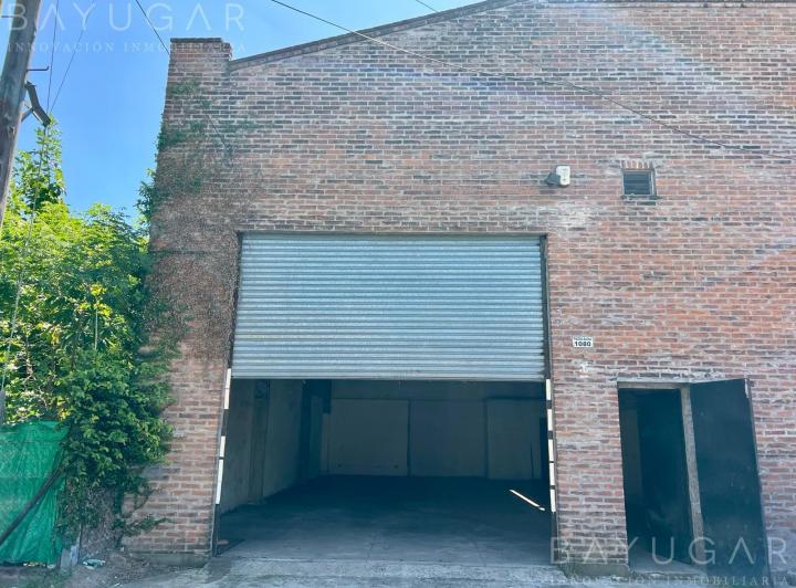 Local comercial · 187m² · 3 Ambientes · 4 Cocheras