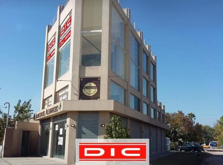 Local comercial · 413m² · 3 Ambientes · 2 Cocheras