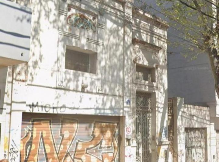 Local comercial · 230m² · 3 Ambientes · 1 Cochera
