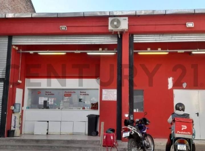 Local comercial · 704m² · 1 Ambiente · 1 Cochera