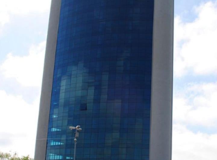 Oficina comercial · 454m² · 1 Ambiente · 4 Cocheras