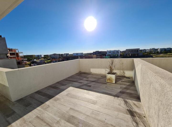 Departamento · 120m² · 5 Ambientes · 4 Cocheras