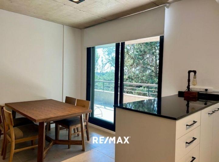 Departamento · 49m² · 2 Ambientes · 1 Cochera