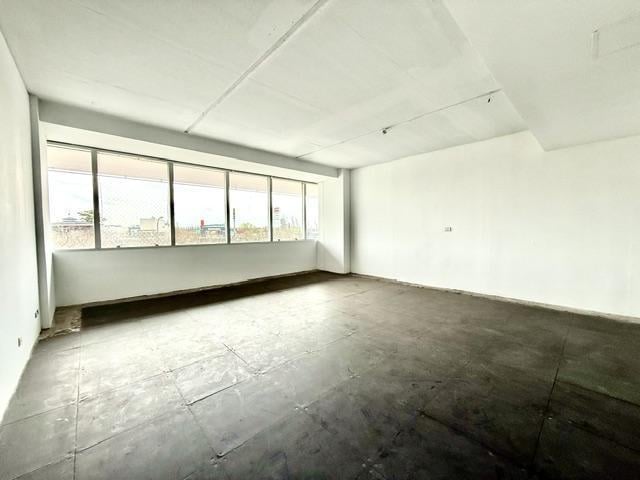 Oficina comercial · 60m² · 1 Ambiente · 1 Cochera