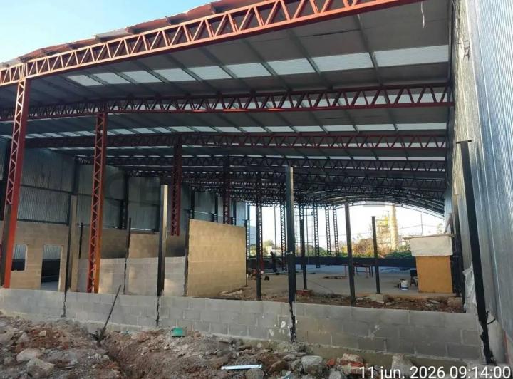 Bodega-Galpón · 1302m² · 2 Ambientes · 2 Cocheras
