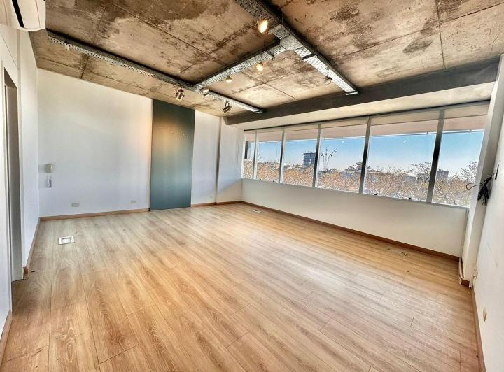 Oficina comercial · 44m² · 1 Cochera