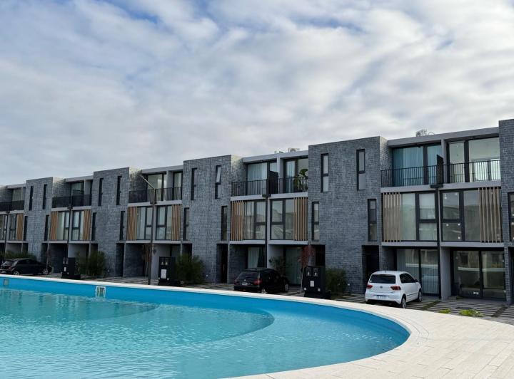 Casa · 127m² · 4 Ambientes · 1 Cochera