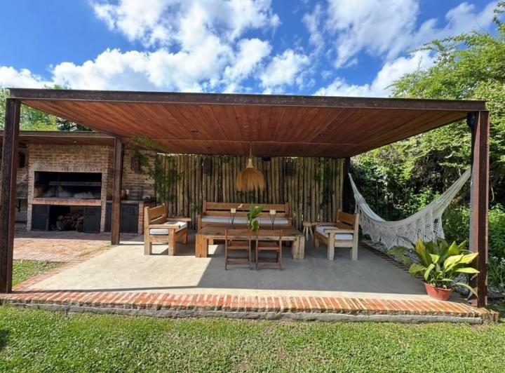 Casa · 500m² · 6 Ambientes · 2 Cocheras