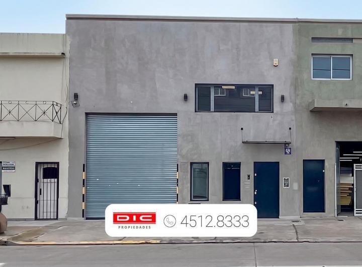 Depósito · 307m² · 5 Ambientes