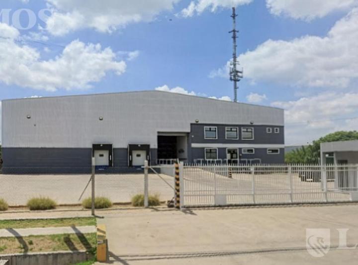Depósito · 4861m²