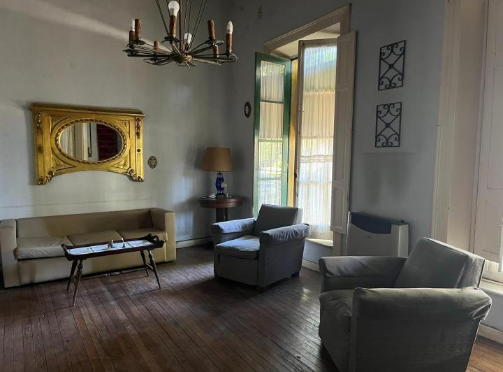 Casa · 180m² · 4 Ambientes · 1 Cochera