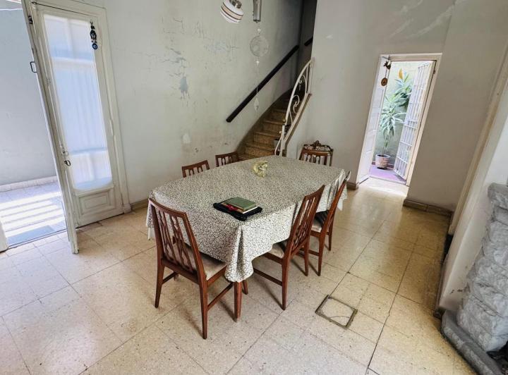 Casa · 145m² · 4 Ambientes · 1 Cochera