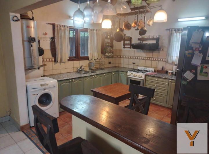 Casa · 110m² · 3 Ambientes · 1 Cochera