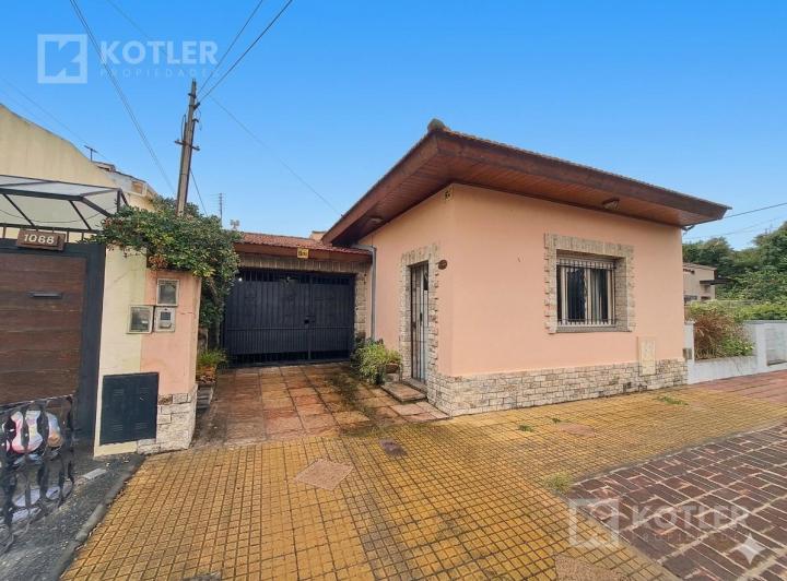 Casa · 125m² · 4 Ambientes · 1 Cochera