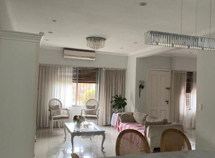 Casa · 170m² · 5 Ambientes · 2 Cocheras