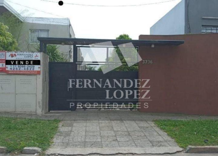 Casa · 68m² · 3 Ambientes · 1 Cochera