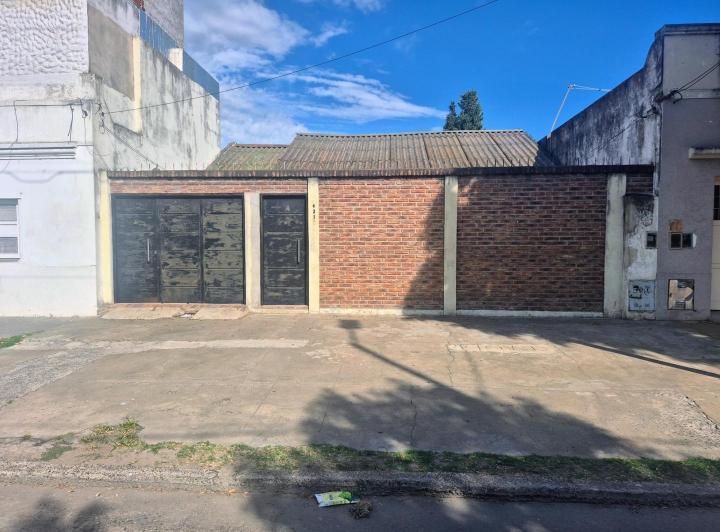 Casa · 60m² · 3 Ambientes · 1 Cochera