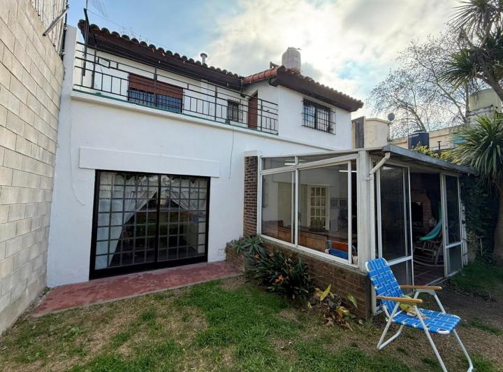 Casa · 172m² · 4 Ambientes · 1 Cochera