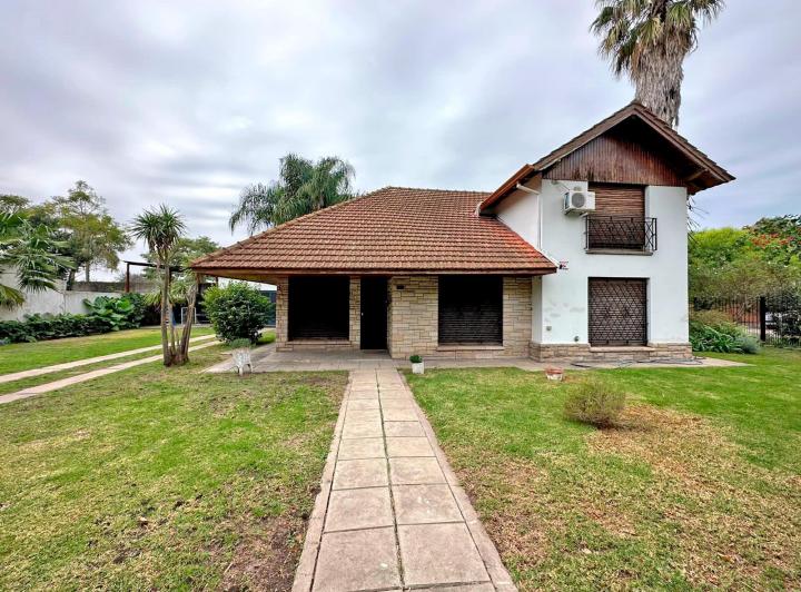 Casa · 170m² · 6 Ambientes · 1 Cochera