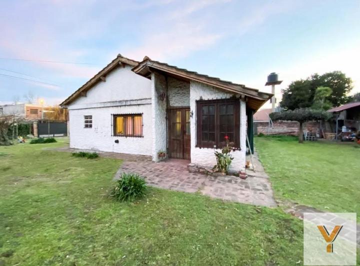 Casa · 122m² · 3 Ambientes · 1 Cochera