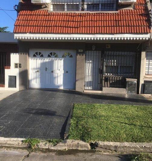 Casa · 100m² · 3 Ambientes · 1 Cochera