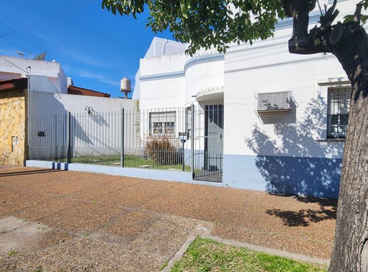 Casa · 120m² · 4 Ambientes · 1 Cochera
