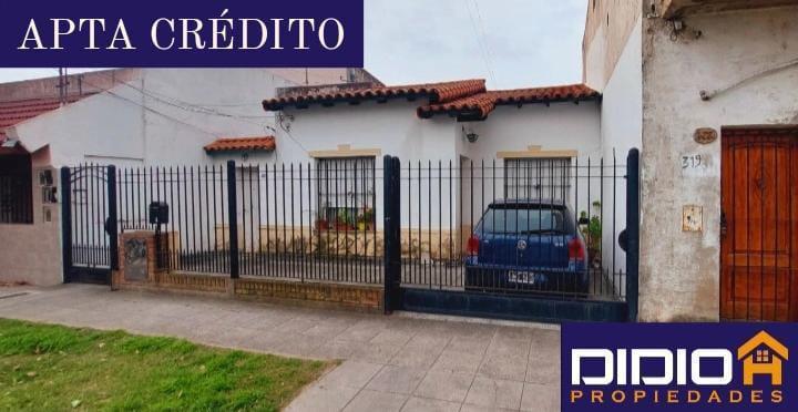 Casa · 70m² · 4 Ambientes · 1 Cochera