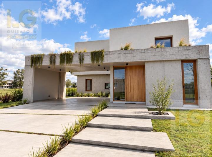 Casa · 218m² · 5 Ambientes · 2 Cocheras