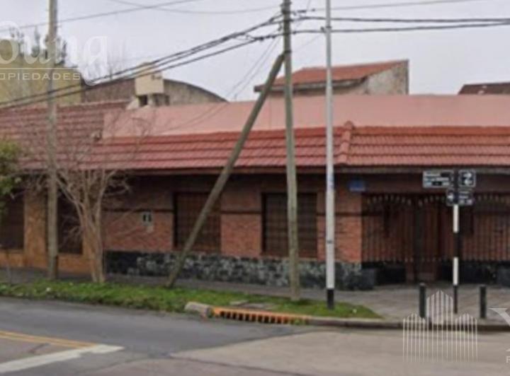 Casa · 120m² · 4 Ambientes · 2 Cocheras