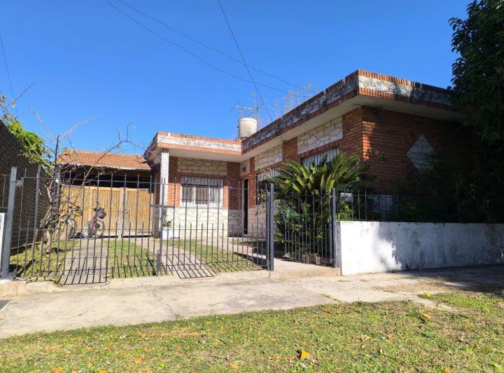 Casa · 88m² · 4 Ambientes · 1 Cochera