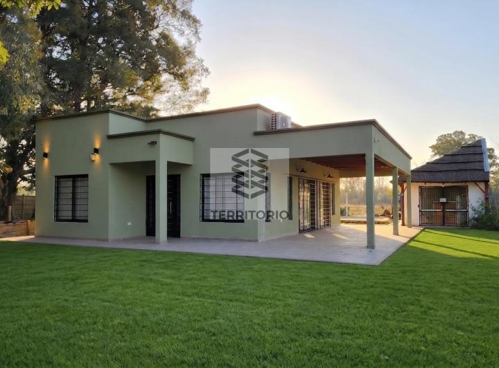 Casa · 135m² · 3 Ambientes · 2 Cocheras