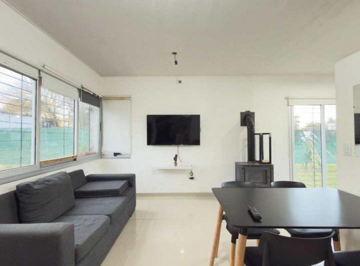 Casa · 95m² · 4 Ambientes · 2 Cocheras