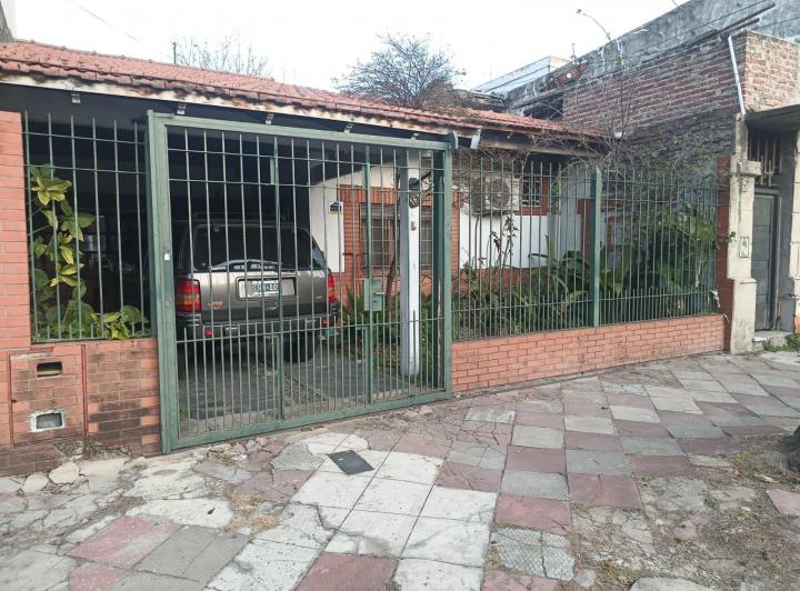 Casa · 110m² · 4 Ambientes · 1 Cochera