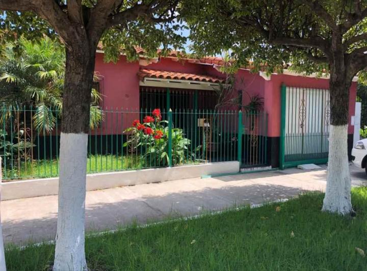 Casa · 115m² · 3 Ambientes · 1 Cochera