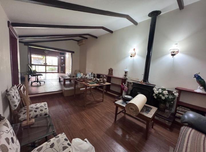 Casa · 192m² · 4 Ambientes · 1 Cochera