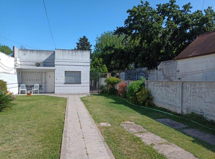 Casa · 110m² · 3 Ambientes · 3 Cocheras