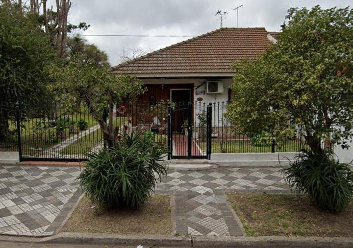 Casa · 90m² · 3 Ambientes · 1 Cochera