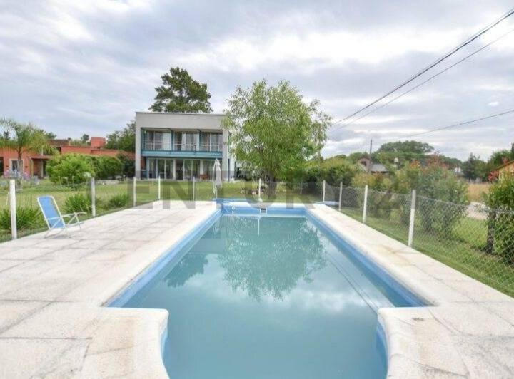 Casa · 142m² · 4 Ambientes · 3 Cocheras