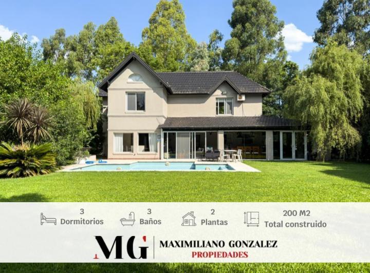 Casa · 200m² · 4 Ambientes · 2 Cocheras