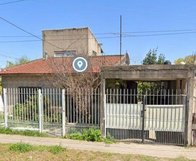 Casa · 50m² · 4 Ambientes · 1 Cochera