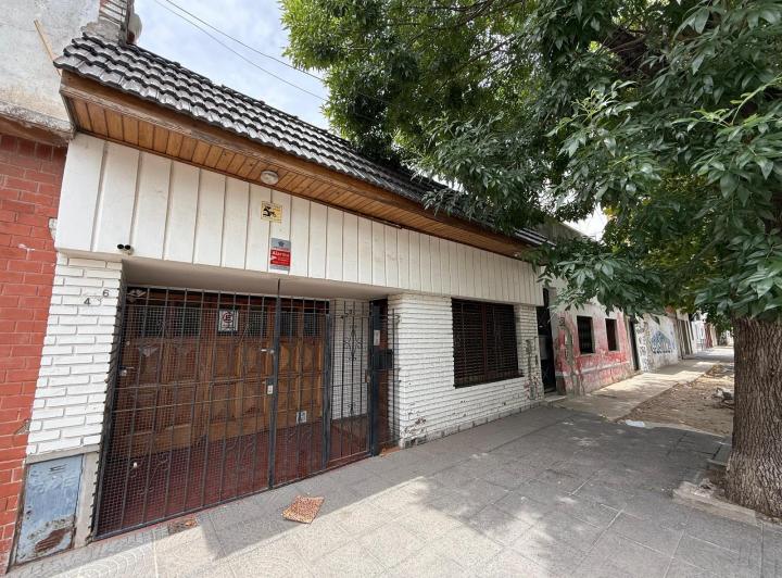 Casa · 518m² · 4 Ambientes · 1 Cochera