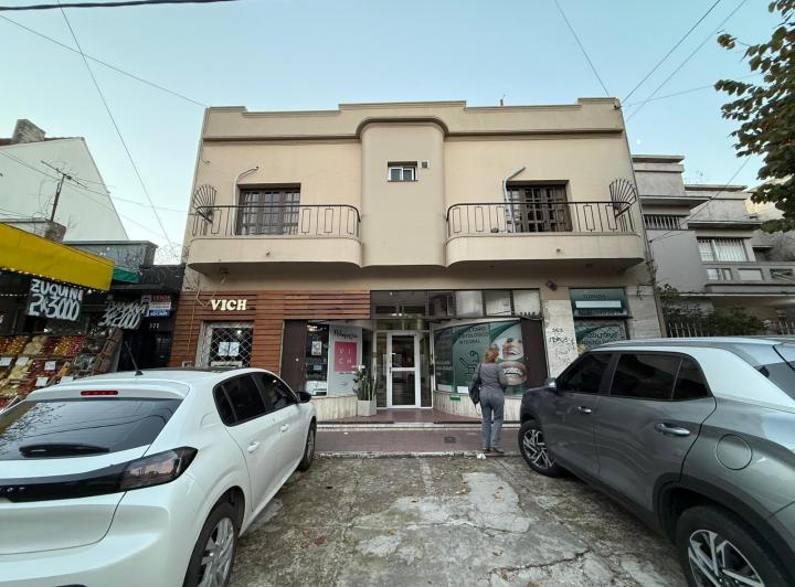 Casa · 275m² · 3 Ambientes · 3 Cocheras