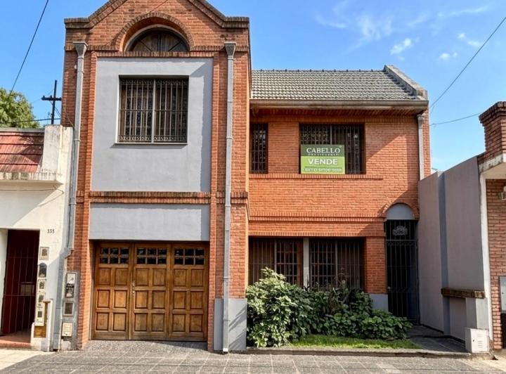 Casa · 115m² · 4 Ambientes · 1 Cochera
