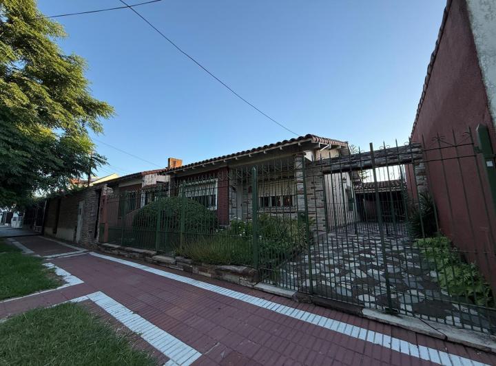 Casa · 3 Ambientes · 1 Cochera