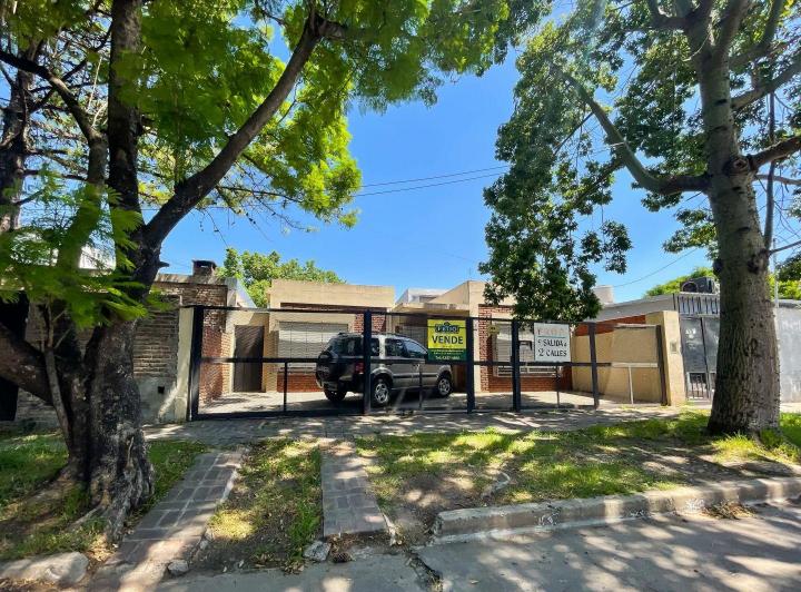Casa · 150m² · 3 Ambientes · 1 Cochera