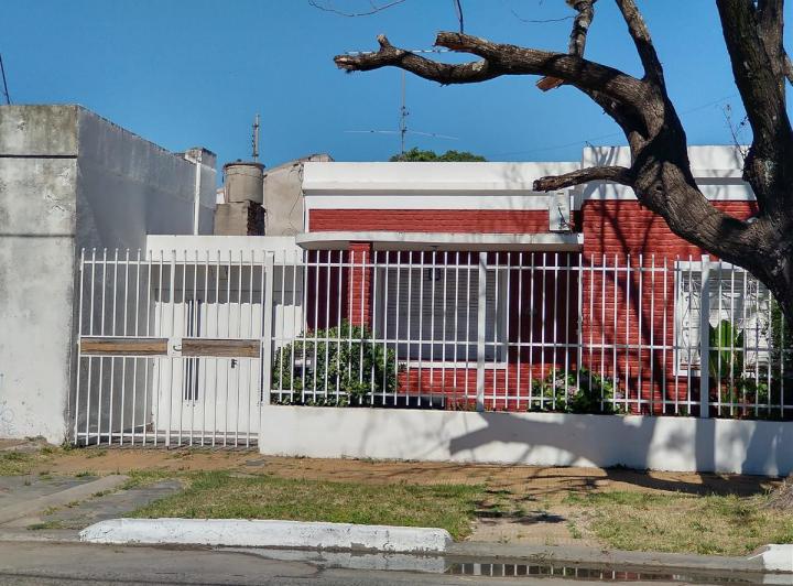 Casa · 155m² · 3 Ambientes · 2 Cocheras